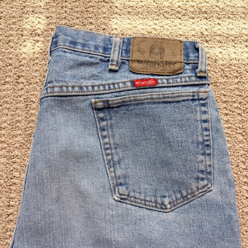 Vintage Wrangler Mens Light Wash Denim Jeans Made in USA 36x30 (35x29) Blue - Picture 2 of 7